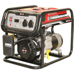 Generator curent monofazat Senci SC-3500 TOP, Putere maxima 3.1 kW, 230V, AVR, motor benzina este recomandat utilizarii sale atat casnic, cat si la utilizarea sa in scop comercial.