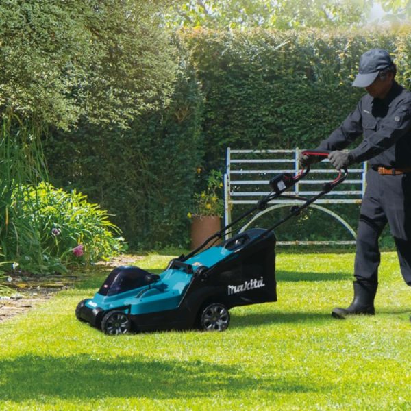 Masina tuns gazon XGT 40V Makita LM003GZ - imagine 3