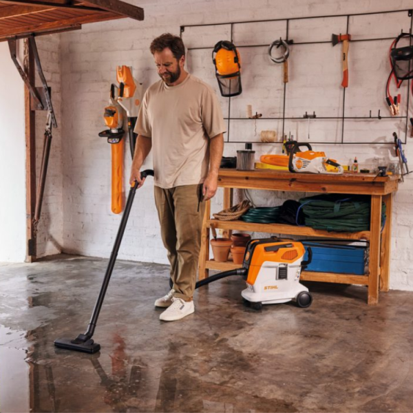 https://eurotech-iasi.ro/magazinonline/wp-content/uploads/2025/02/Aspirator-cu-acumulator-STIHL-SEA-60-L-7.png
