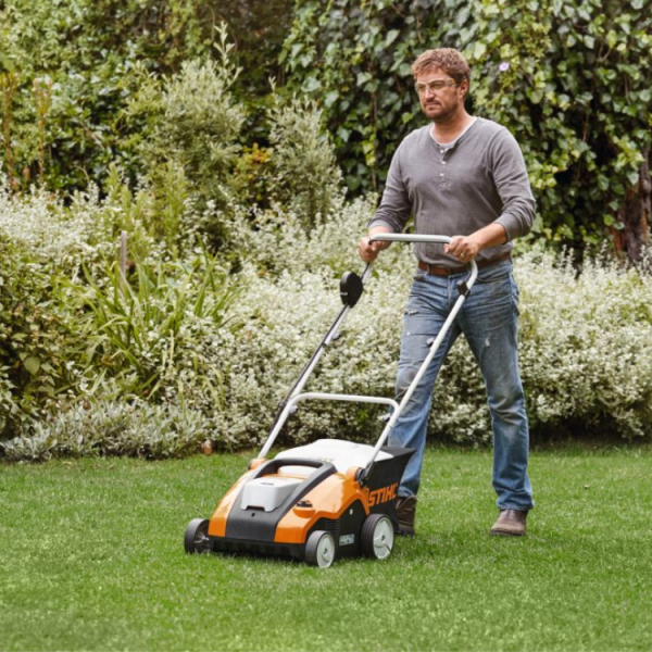 Scarificator de gazon fara acumulator si incarcator Stihl RLA 240