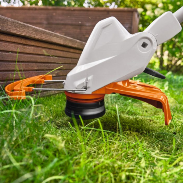 Motocosa STIHL FSA 50 fara acumulator si incarcator